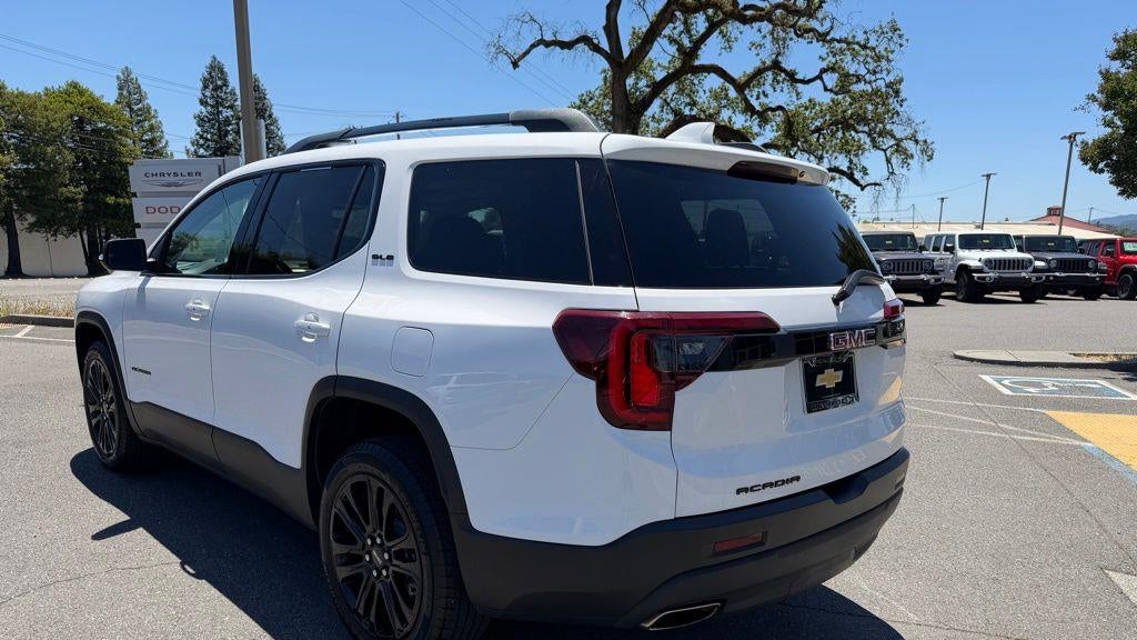 2023 GMC Acadia SLE