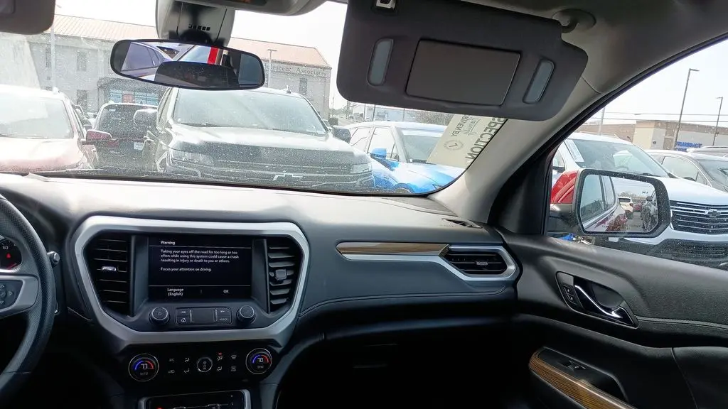 2023 GMC Acadia SLE