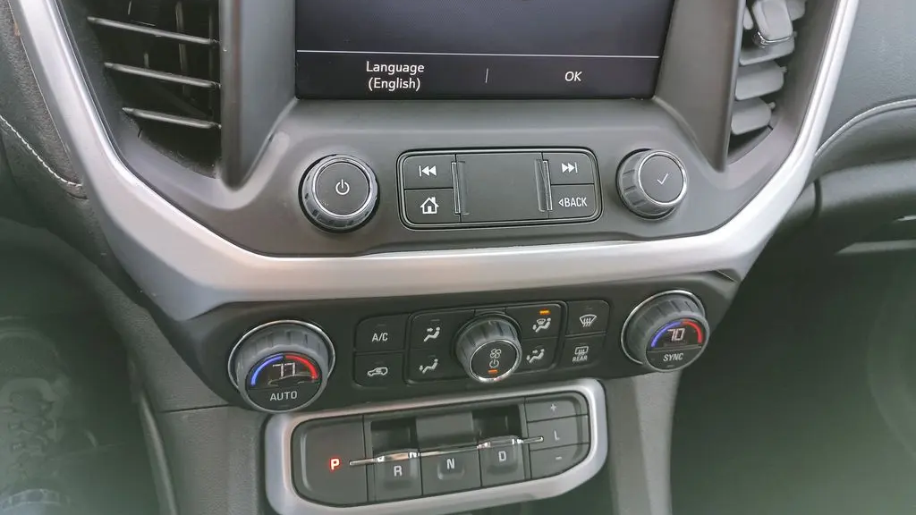 2023 GMC Acadia SLE