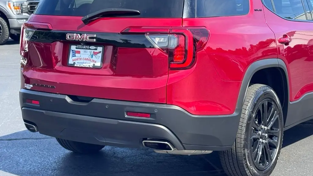 2022 GMC Acadia SLE