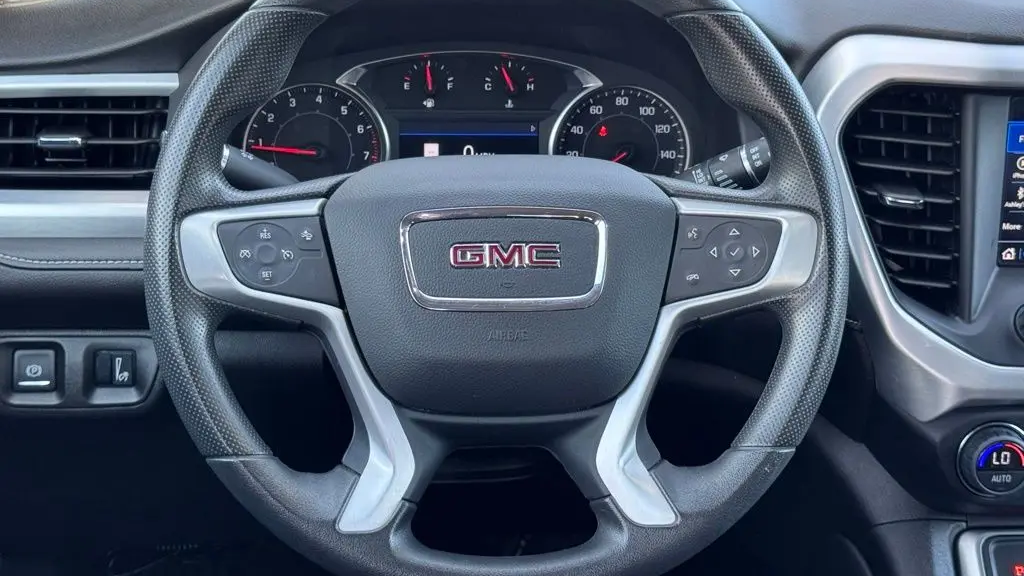 2022 GMC Acadia SLE