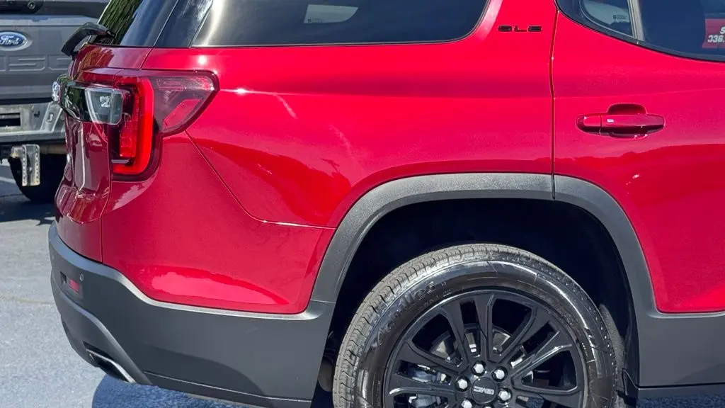 2022 GMC Acadia SLE