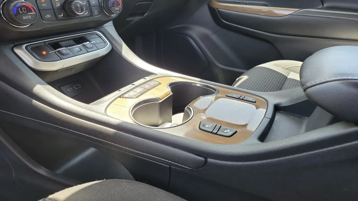 2020 GMC Acadia SLE