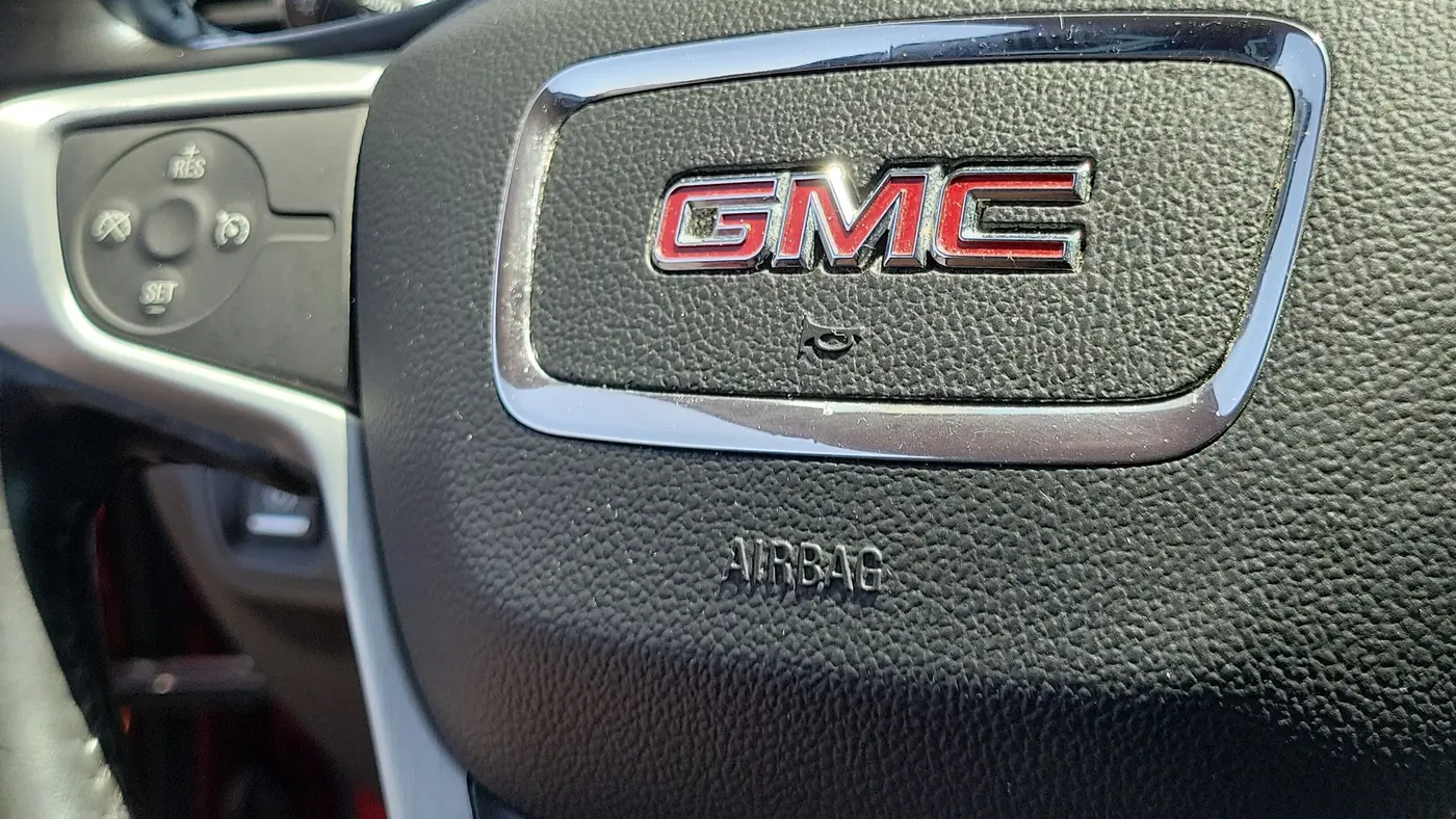 2020 GMC Acadia SLE