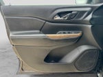 2017 Acadia Thumbnail 31