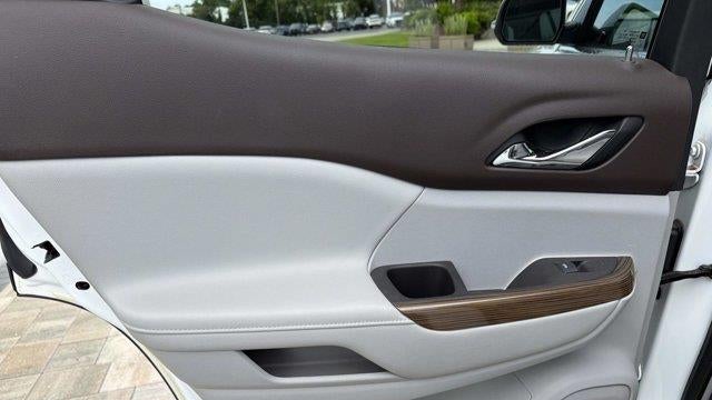 2020 GMC Acadia SLE