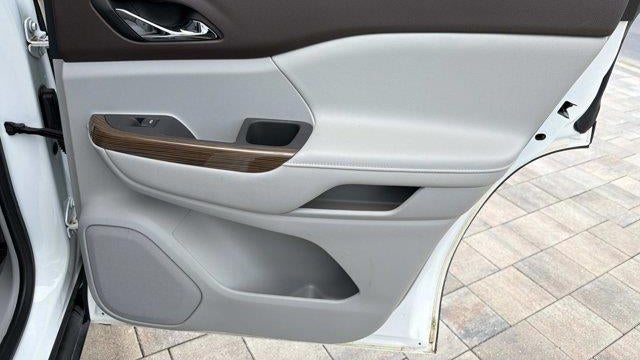 2020 GMC Acadia SLE