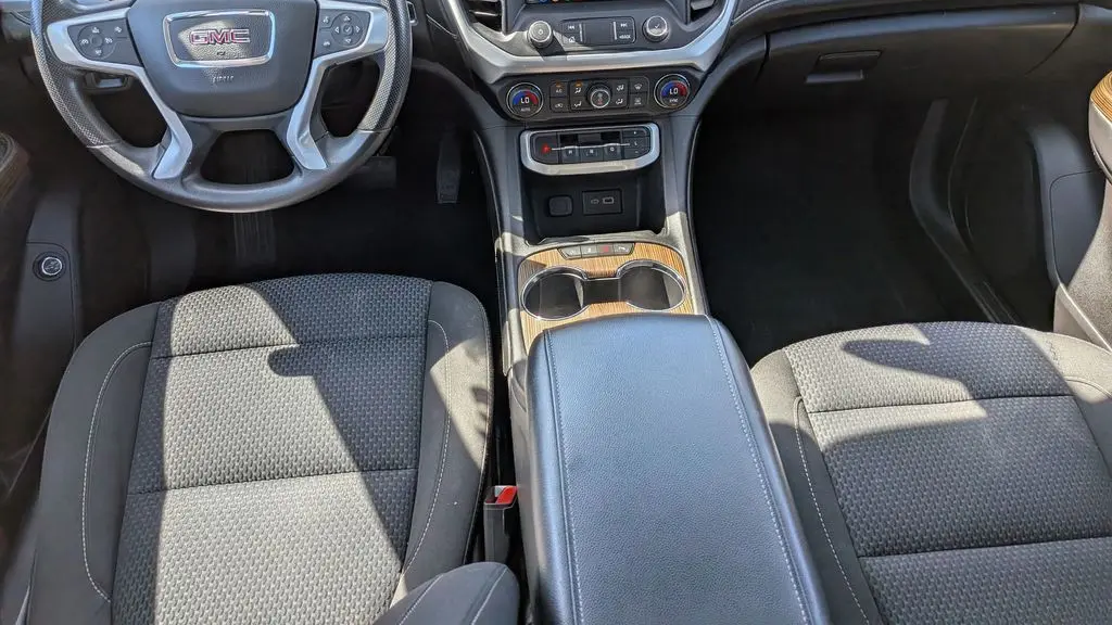 2021 GMC Acadia SLE