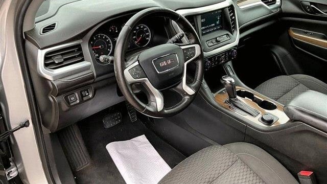 2019 GMC Acadia SLE-2