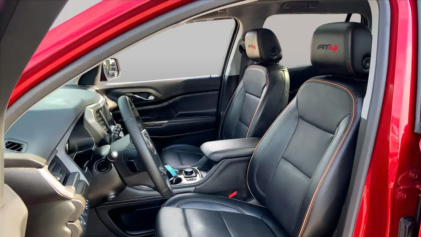 2023 GMC Acadia AT4