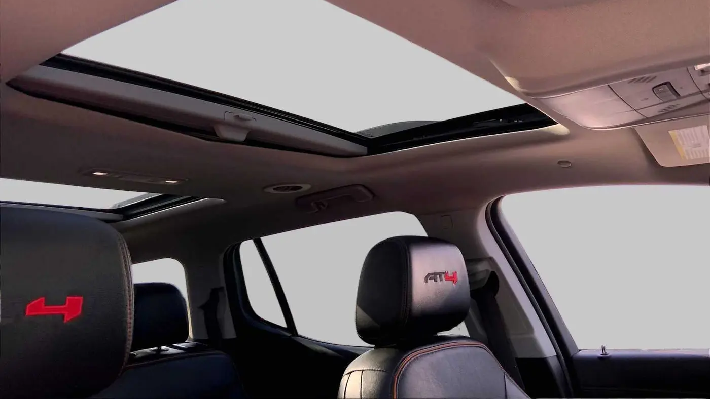 2023 GMC Acadia AT4