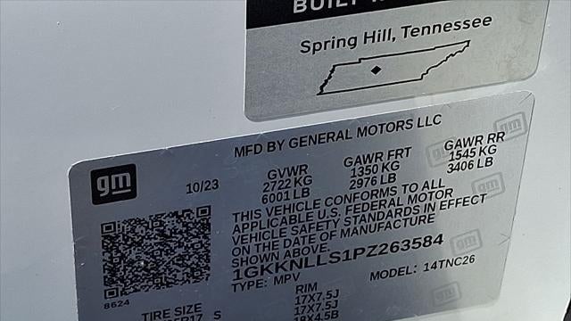 2023 GMC Acadia AT4