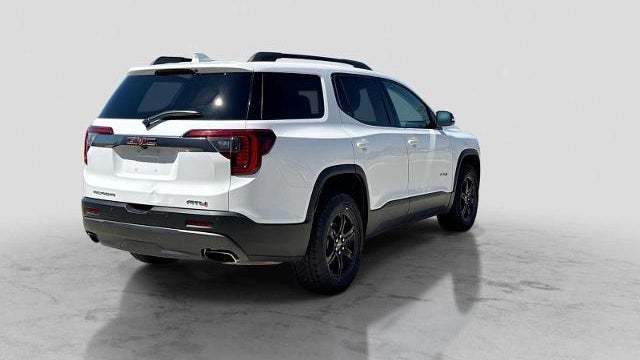 2022 GMC Acadia AT4