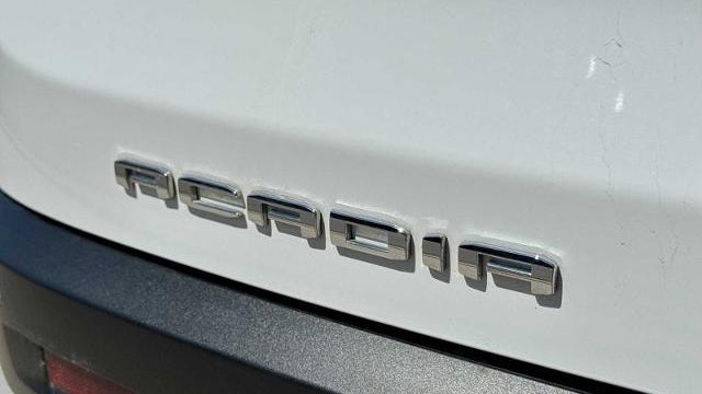 2022 GMC Acadia AT4