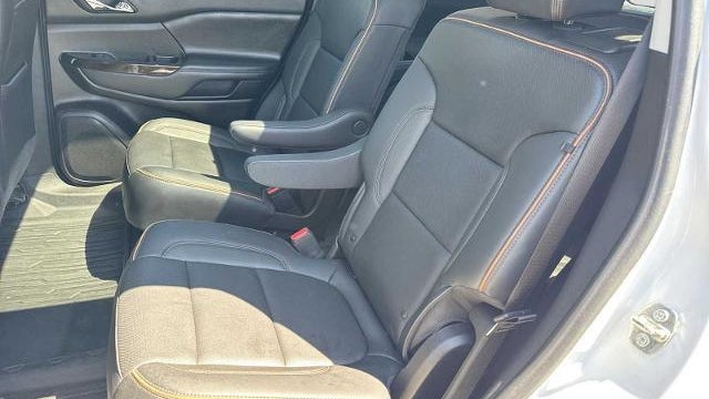 2022 GMC Acadia AT4