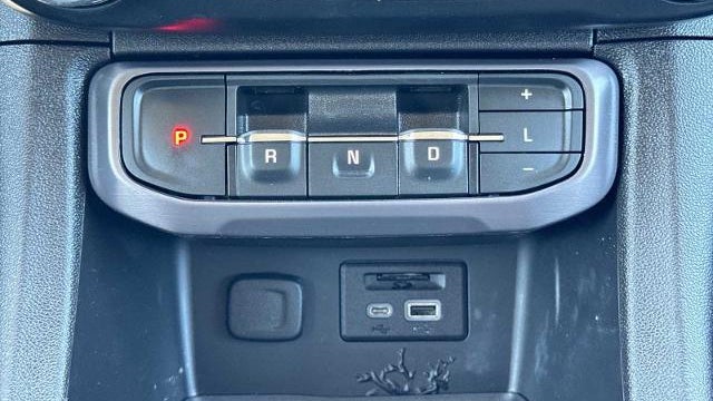 2022 GMC Acadia AT4
