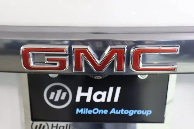 2023 GMC Acadia - $32,995