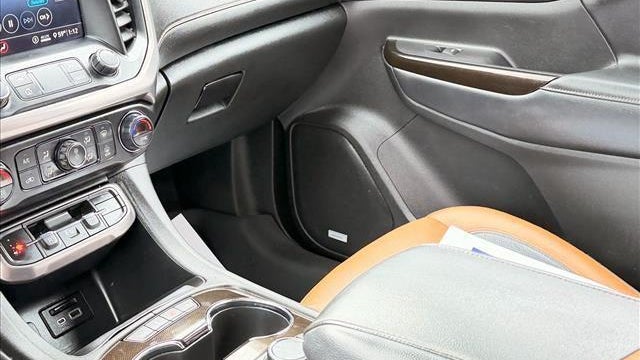 2020 GMC Acadia AT4