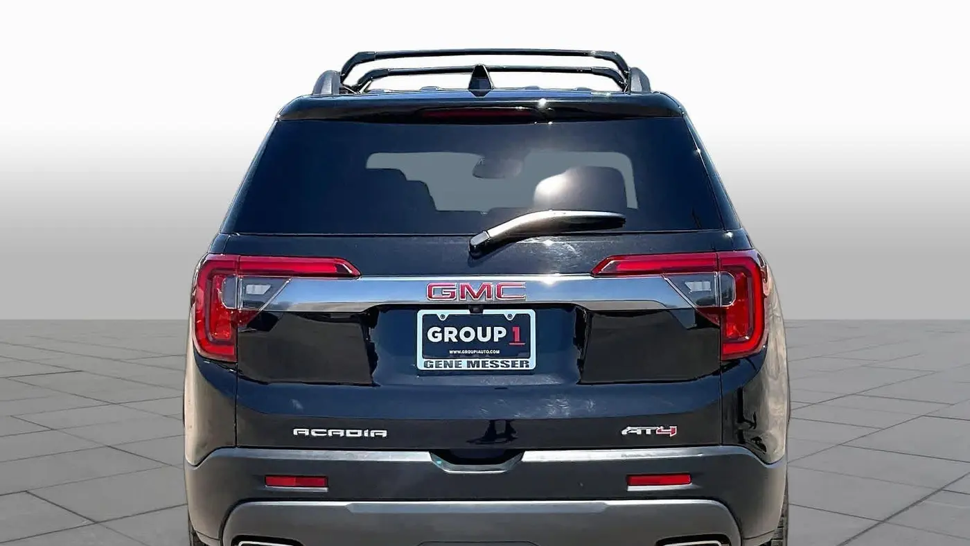2023 GMC Acadia AT4