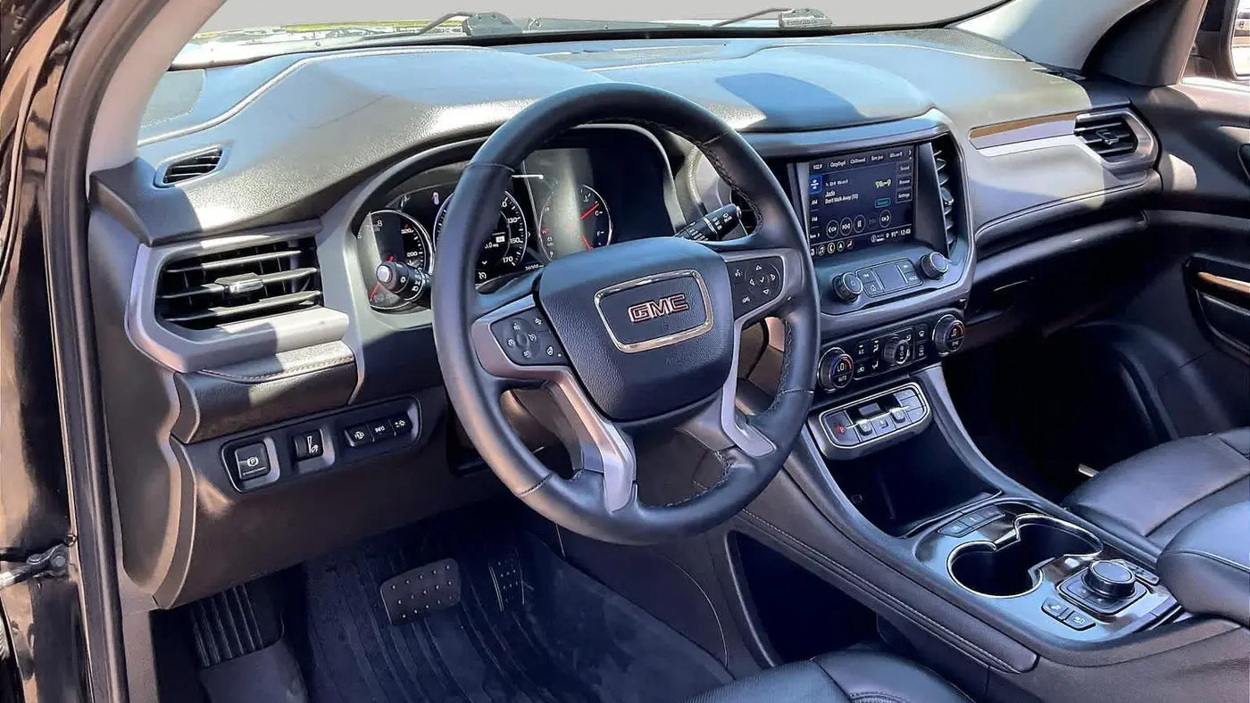 2023 GMC Acadia AT4