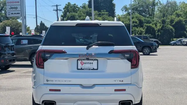 2021 GMC Acadia AT4
