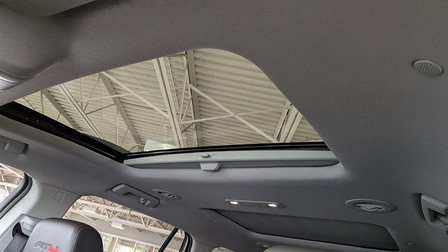 2021 GMC Acadia AT4