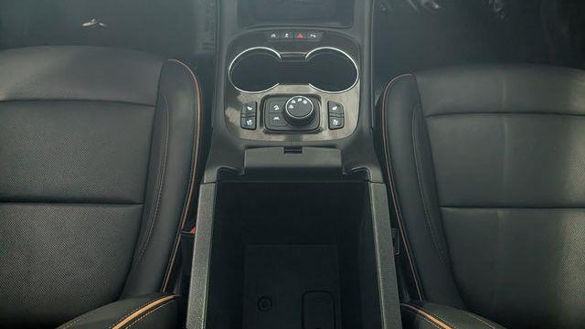 2021 GMC Acadia AT4
