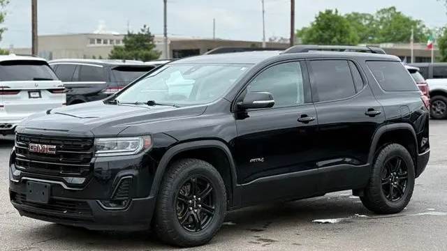 2023 GMC Acadia AT4