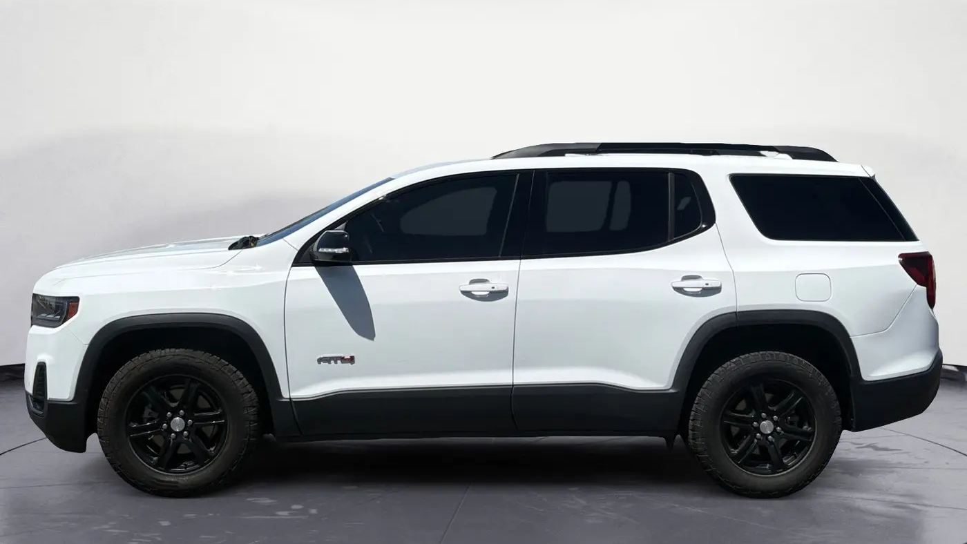 2023 GMC Acadia AT4