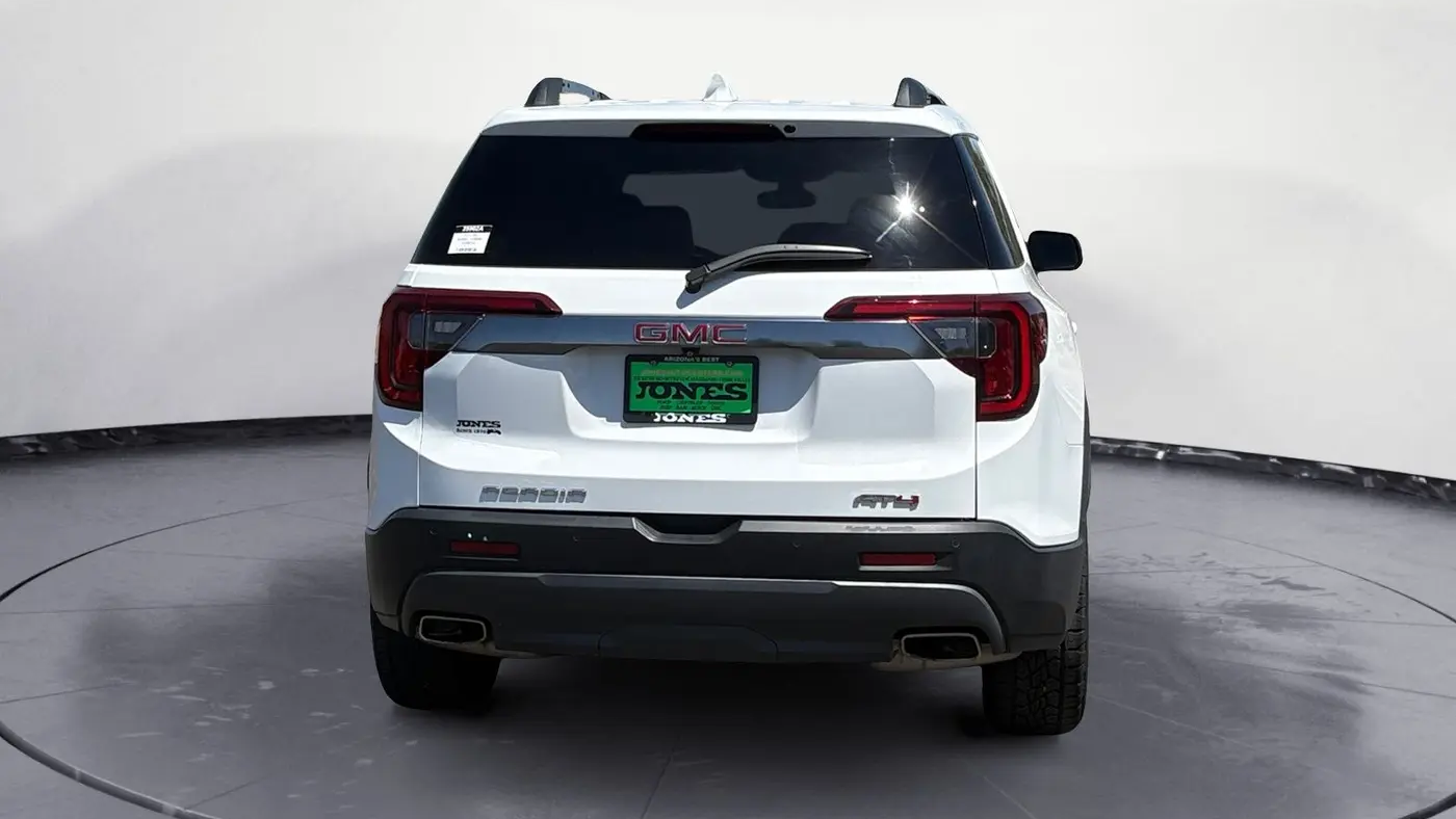 2023 GMC Acadia AT4