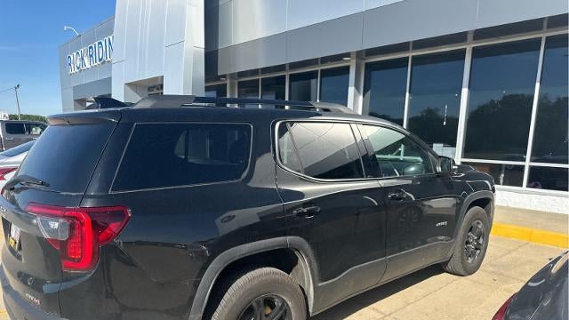 2023 GMC Acadia AT4