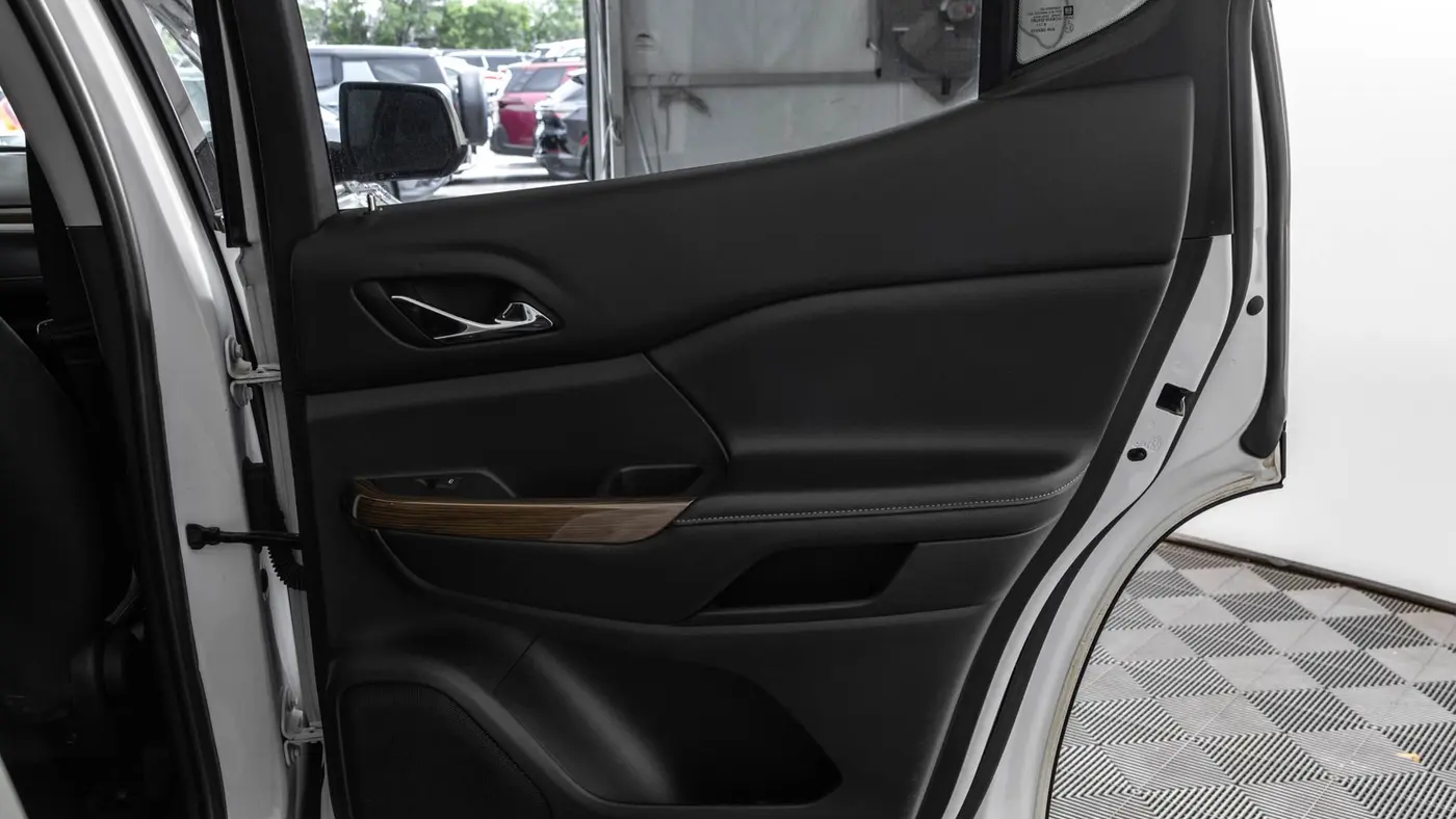 2019 GMC Acadia SLE-2