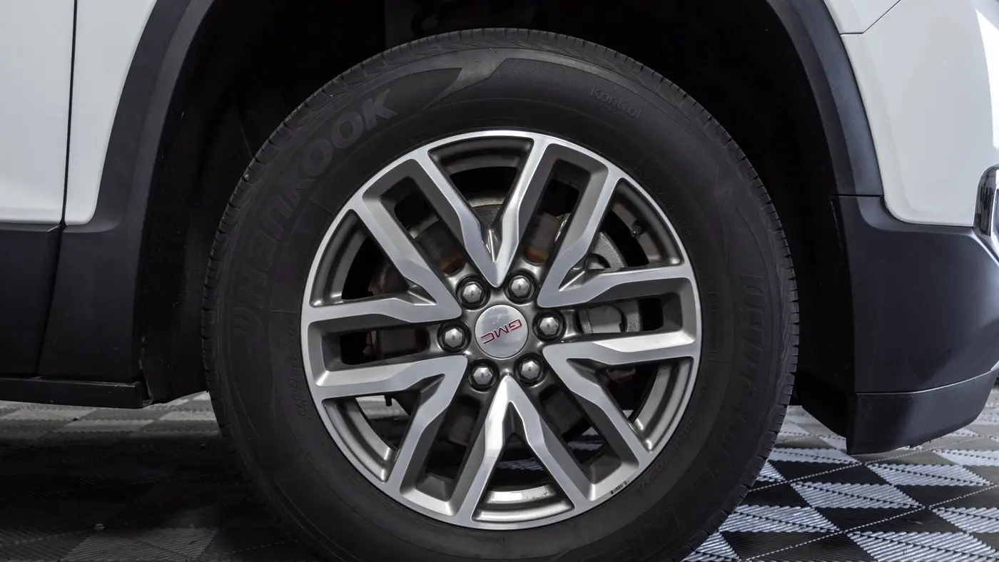 2019 GMC Acadia SLE-2