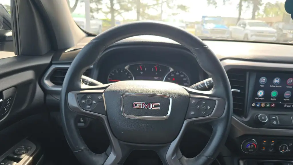 2023 GMC Acadia AT4