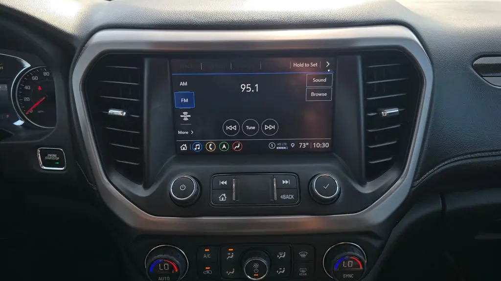 2023 GMC Acadia AT4
