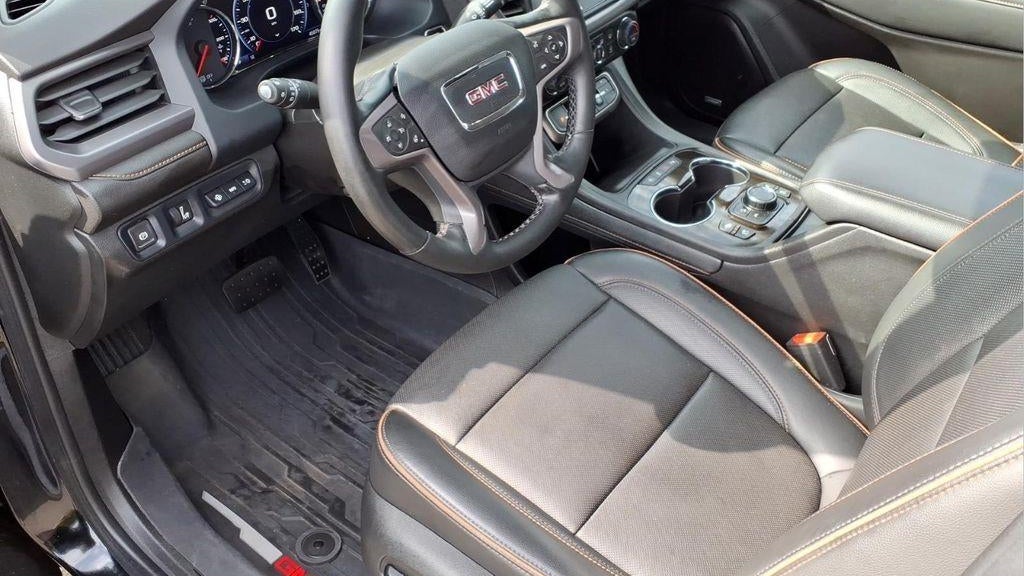2023 GMC Acadia AT4