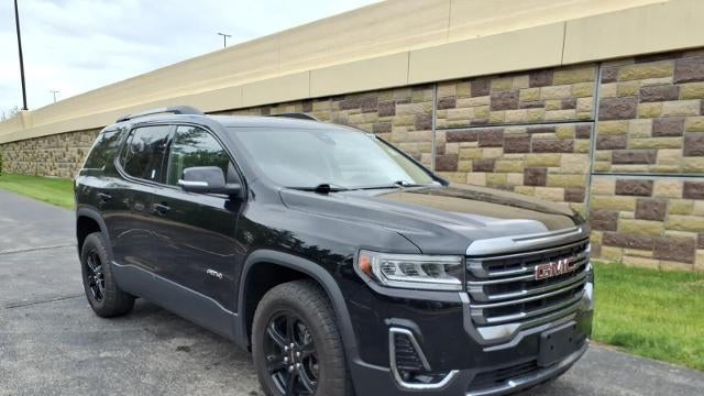 2023 GMC Acadia AT4
