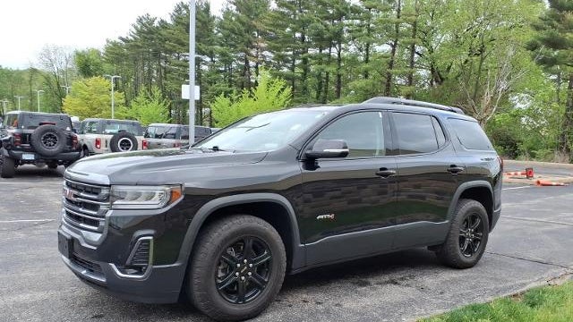 2023 GMC Acadia AT4