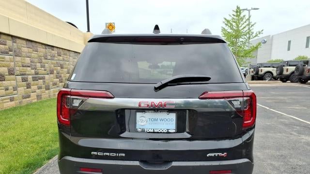 2023 GMC Acadia AT4