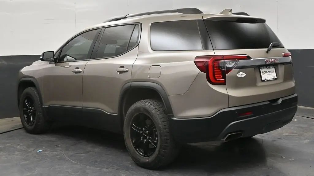 2023 GMC Acadia AT4