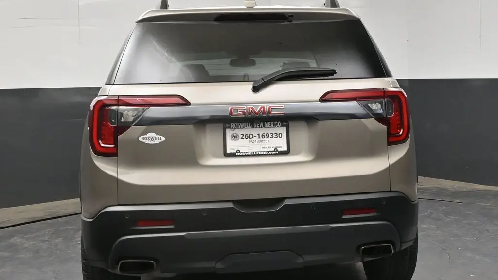 2023 GMC Acadia AT4