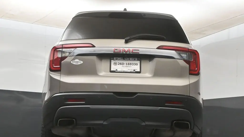 2023 GMC Acadia AT4