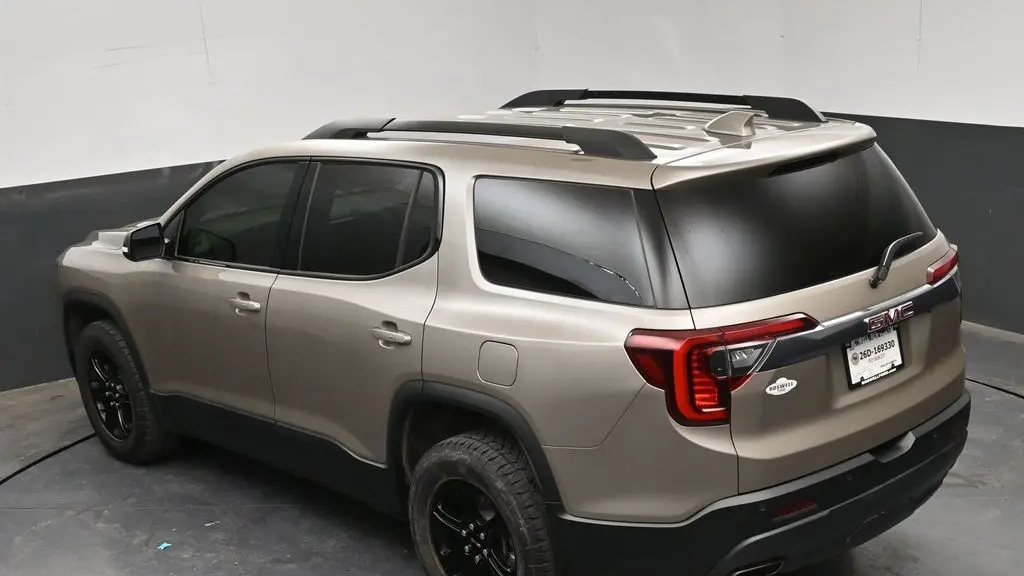 2023 GMC Acadia AT4