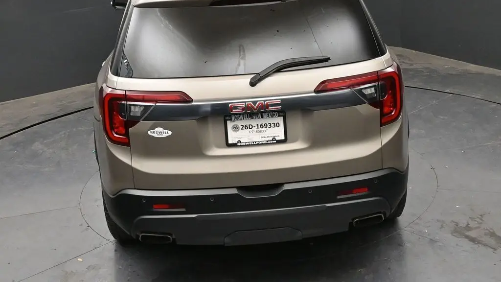 2023 GMC Acadia AT4
