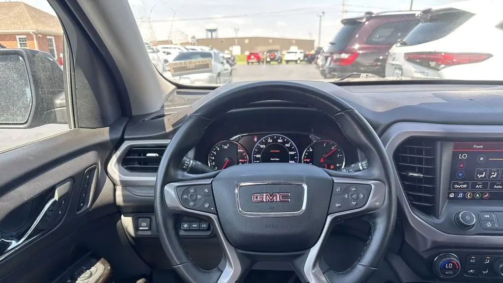 2023 GMC Acadia AT4