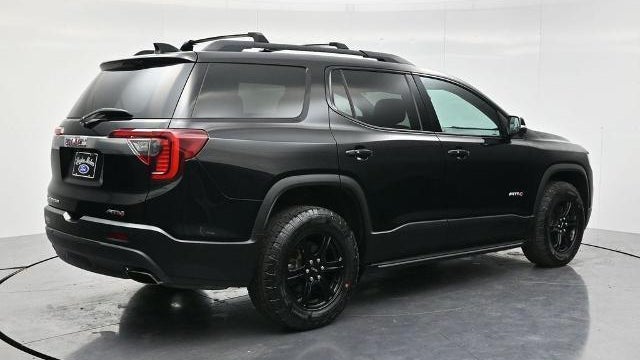 2021 GMC Acadia AT4