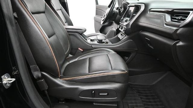 2021 GMC Acadia AT4