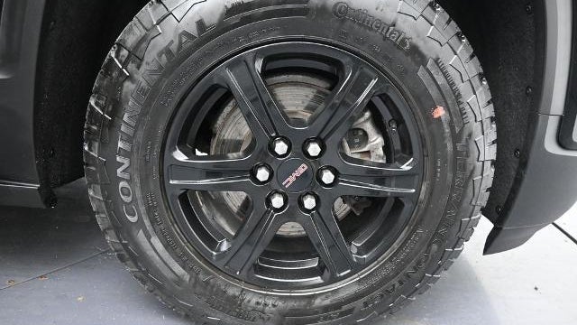 2021 GMC Acadia AT4