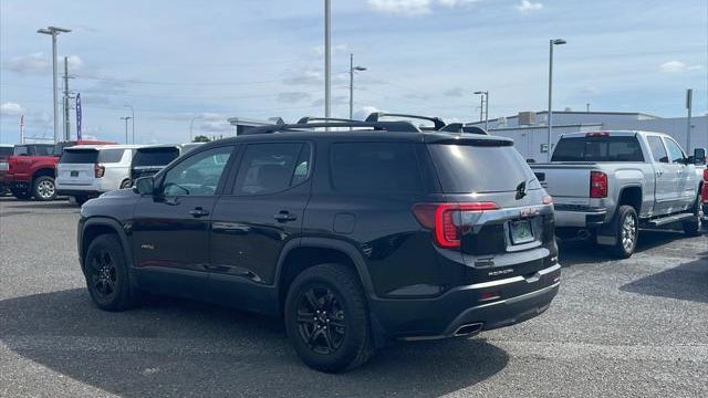 2023 GMC Acadia AT4
