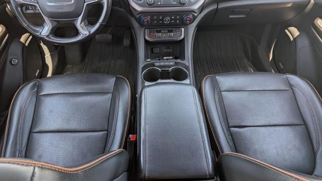 2021 GMC Acadia AT4